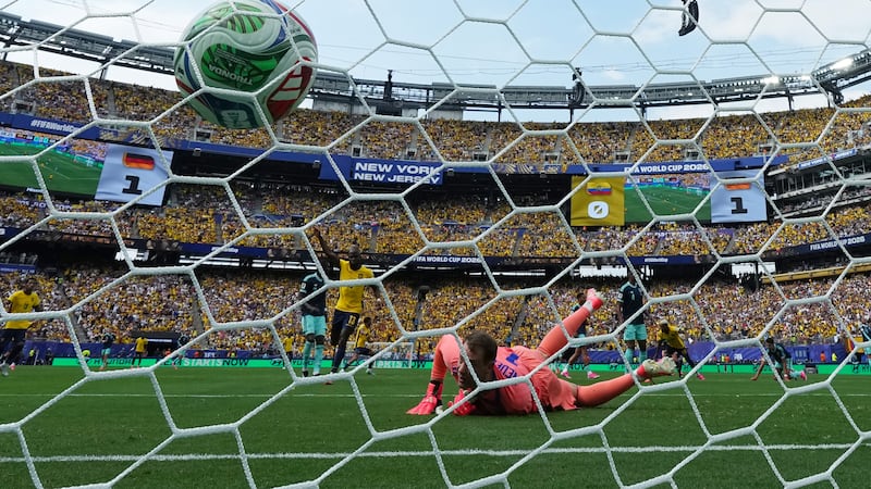 Ecuador hace historia: derrota a Alemania y avanza a dieciseisavos del Mundial 2026