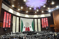 Diputados avalan prohibición de bebidas energéticas a menores de edad