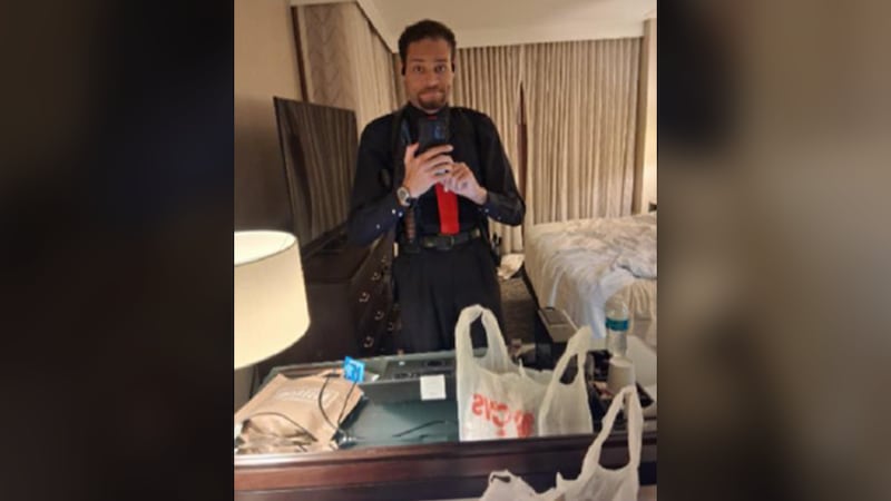Cole Allen, el hombre que intentó asesinar a Trump, se tomó una selfie antes del tiroteo