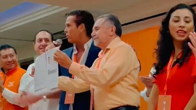 El 'diamante negro' se inscribirá como precandidato al Senado