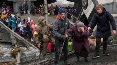 Las personas que han huido de la guerra en Ucrania ha aumentado a más de 1.7 millones.