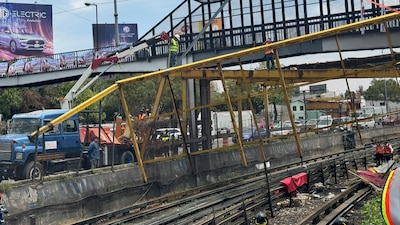 Continúan las labores para retirar los escombros de la zona