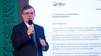 El excanciller explicó cómo va la llegada de vacunas en México