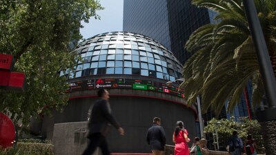 Se estima que que la economía reabriría al 100% en septiembre