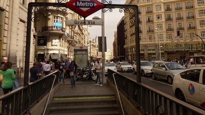 La Gran Vía es uno de los lugares más transitados de la capital española