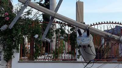 Se reportaron más de 60 postes caídos; además de daños estructurales en decenas de hogares