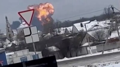 Tras el incidente se alzó una columna de humo en la zona