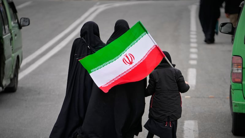 Irán amenaza sitios turísticos del mundo y afirma que sigue construyendo misiles