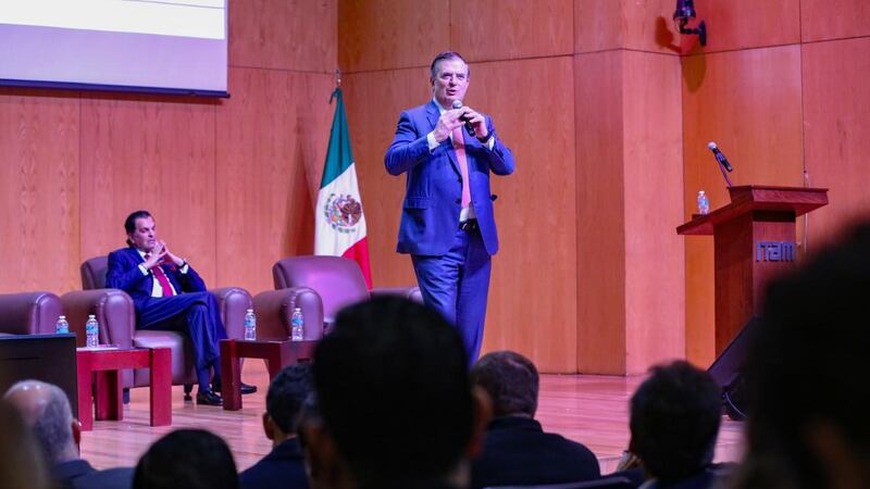 México llegará con ventajas estructurales a negociación arancelaria con Trump: Ebrard