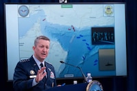 EU amaga con interceptar barcos iraníes en cualquier parte del planeta