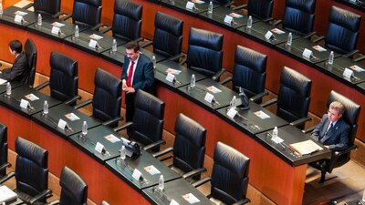 Varios legisladores pidieron licencia para buscar otros cargos públicos