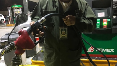 Actualmente, la gasolina en México debe pagar tres tipos de impuestos, uno de ellos el IEPS