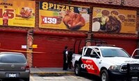 Investigan muerte de dos niños; se habrían intoxicado con 'Pollo Matón'