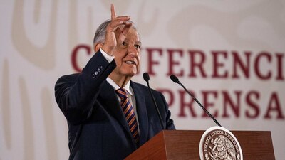 El presidente prometió una reforma educativa diferente a la de Peña Nieto