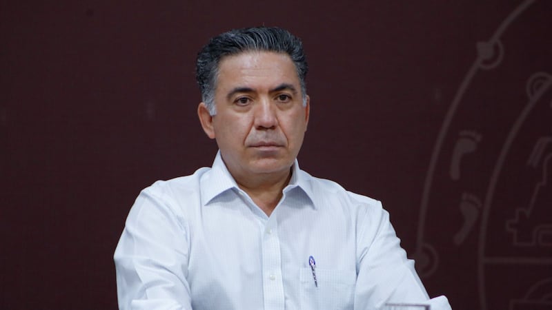 Enrique Inzunza anuncia que retomará sus actividades presenciales en el Senado