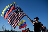 EU pide a sus ciudadanos salir de inmediato de Venezuela ante “situación de seguridad cambiante”