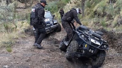 Una alpinista murió y otro se encuentra gravemente herido