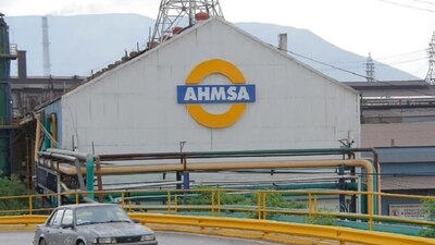 La empresa Altos Hornos de México hizo un pago de 54 millones de dólares a Pemex
