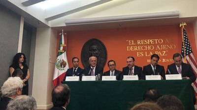 El equipo negociador de México durante conferencia de prensa sobre el TLCAN