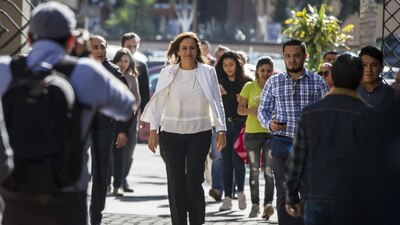 Margarita Zavala durante su recolección de firmas para avalar su candidatura