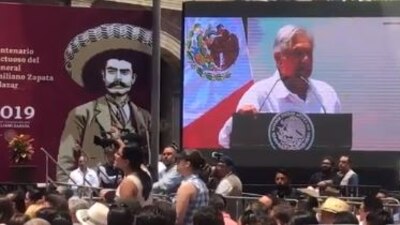 Las dos mujeres pidieron solución a la huelga de la Universidad Autónoma de Chapingo