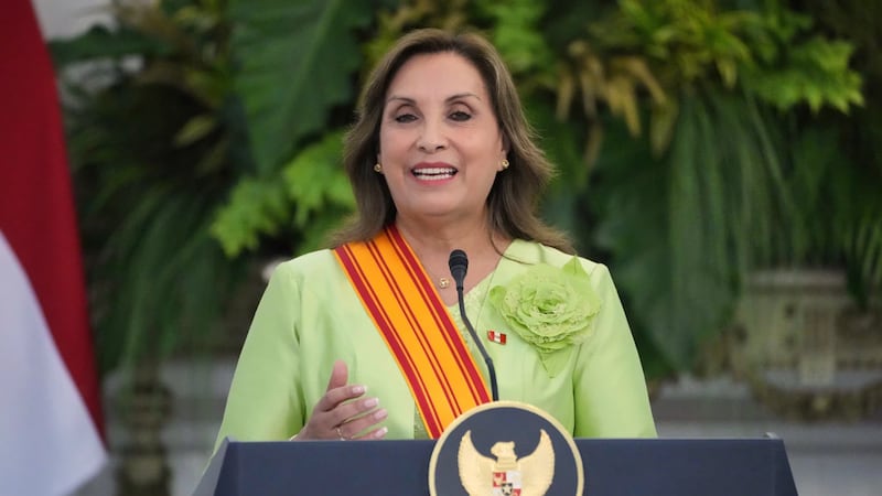 Buscan impedir que Dina Boluarte salga de Perú mientras es investigada por corrupción