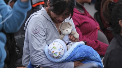 IMSS intercambia bebés y los entrega a familias equivocadas en hospital de Mexicali