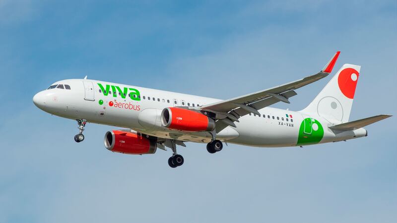 Vuelo de Viva Aerobús aterriza de emergencia en Monterrey por cuestiones de seguridad