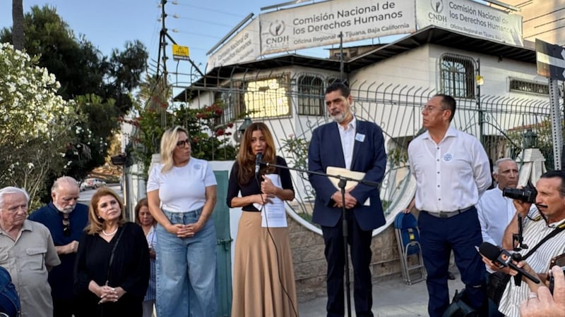 “Mi papá es un preso político”; señala hija de Ernesto Ruffo; presenta denuncia ante CNDH