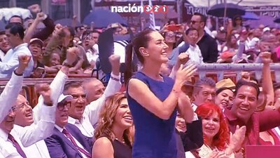 La próxima presidenta recibió vivas en por lo menos dos ocasiones durante el último informe de AMLO