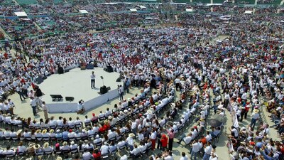 Mitin en Tuxtla Gutiérrez del senador del Roberto Albores Gleason