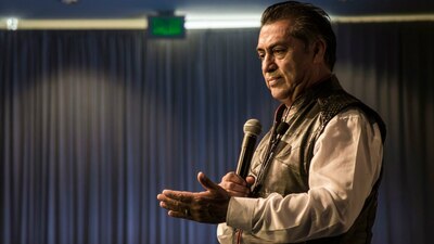 Para lograr su candidatura, 'el Bronco' recibió ayuda de funcionarios locales para recabar firmas