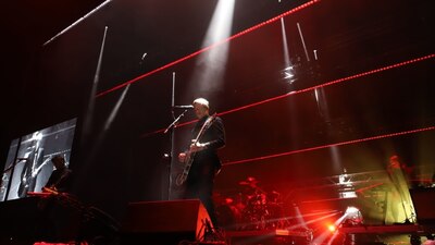 Ayer, la banda neoyorquina ofreció el concierto más grande de su carrera