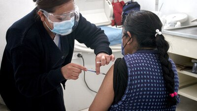 El gobierno federal informó que investigará la súbita muerte de la mujer que recibió la vacuna china Sinovac