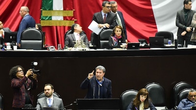 Una de las reservas modifica el artículo 28 de la Constitución y fusiona las competencias del IFT y la Cofece