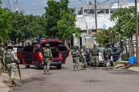 Mandos militares en Sinaloa son para responder a la inseguridad, justifica Rocha Moya