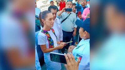 Les recibió el pliego petitorio, aunque les recordó que por el momento no podría dar soluciones