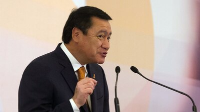 El hidalguense ha tenido una larga trayectoria política en funciones de gobierno, pero...