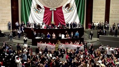 Se espera que al menos 100 legisladores hagan uso de la voz durante la discusión.