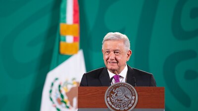 El presidente se reunió con los gobernadores morenistas electos