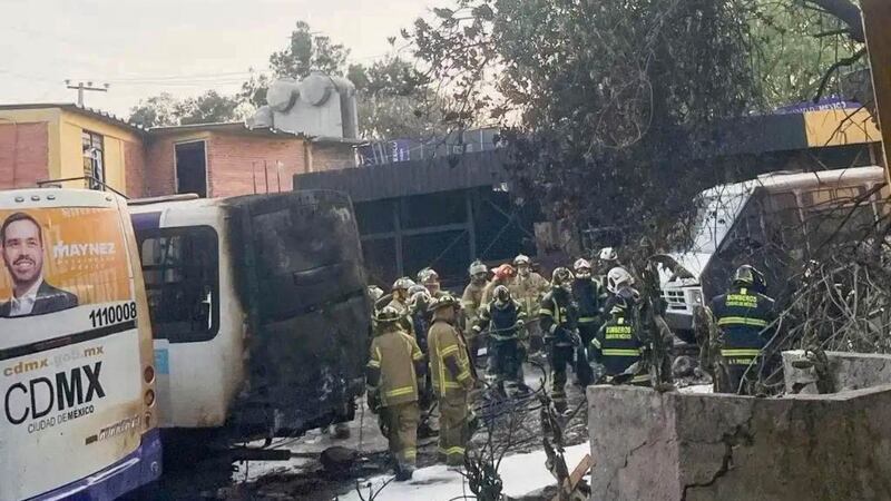 Piloto de helicóptero desplomado en Coyoacán maniobró para no afectar a civiles