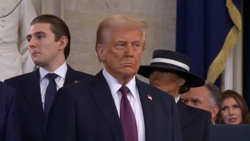 Cumplirá Trump promesa de campaña; firmará orden para cambiarle el nombre al Golfo de México