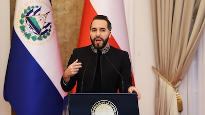 Nayib Bukele promueve cadena perpetua a pandilleros