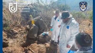 Los restos fueron hallados de forma reciente por Ceci Flores en el Cerro de las Tres Cruces
