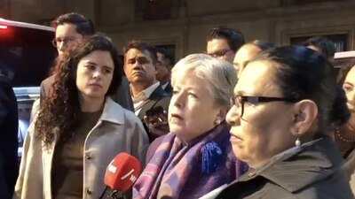 La canciller fue consultada por medios afuera de Palacio Nacional