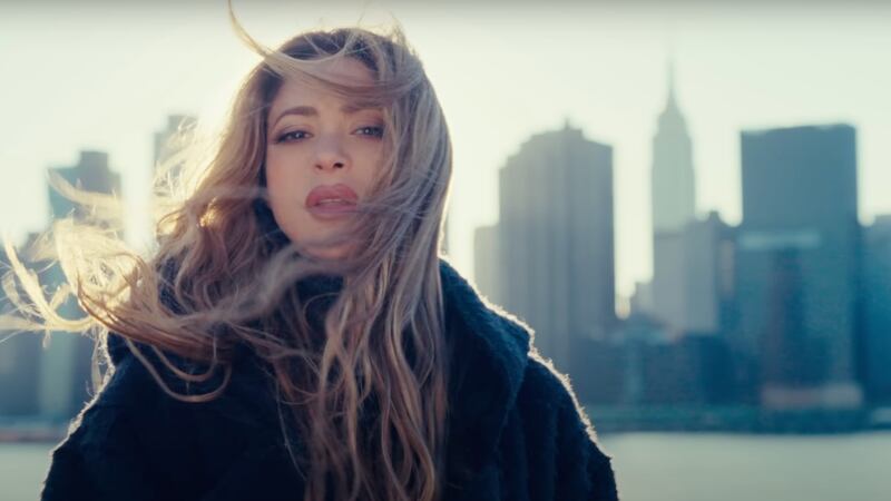 Shakira estrena su nuevo sencillo ‘Última’ con video musical