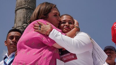 La activista Ceci Patricia Flores Armenta invitó a las precandidatas presidenciales