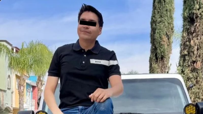 Detienen al influencer ‘Oscorp’; lo acusan de delitos relacionados con pornografía infantil