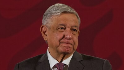 El medio británico hizo un llamado a la oposición y empresarios a hacerle frente a las políticas de AMLO