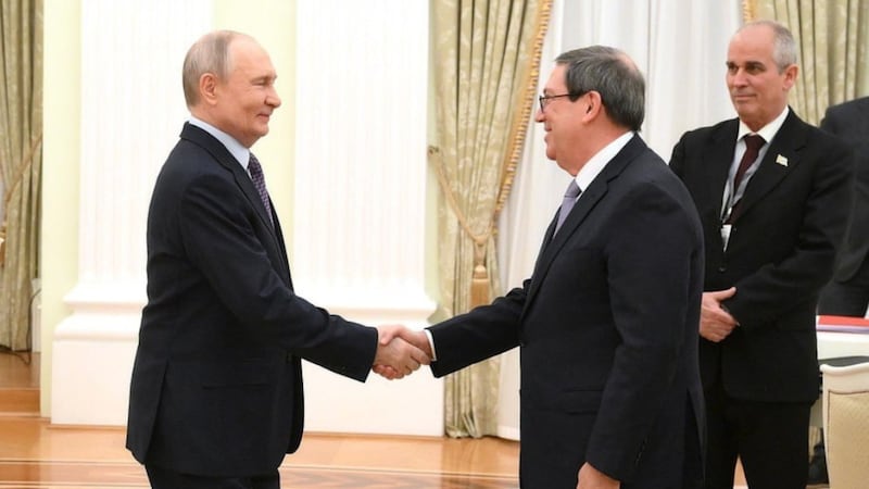 Putin recibe al canciller de Cuba y reitera su ayuda; condena las sanciones implementas por Trump